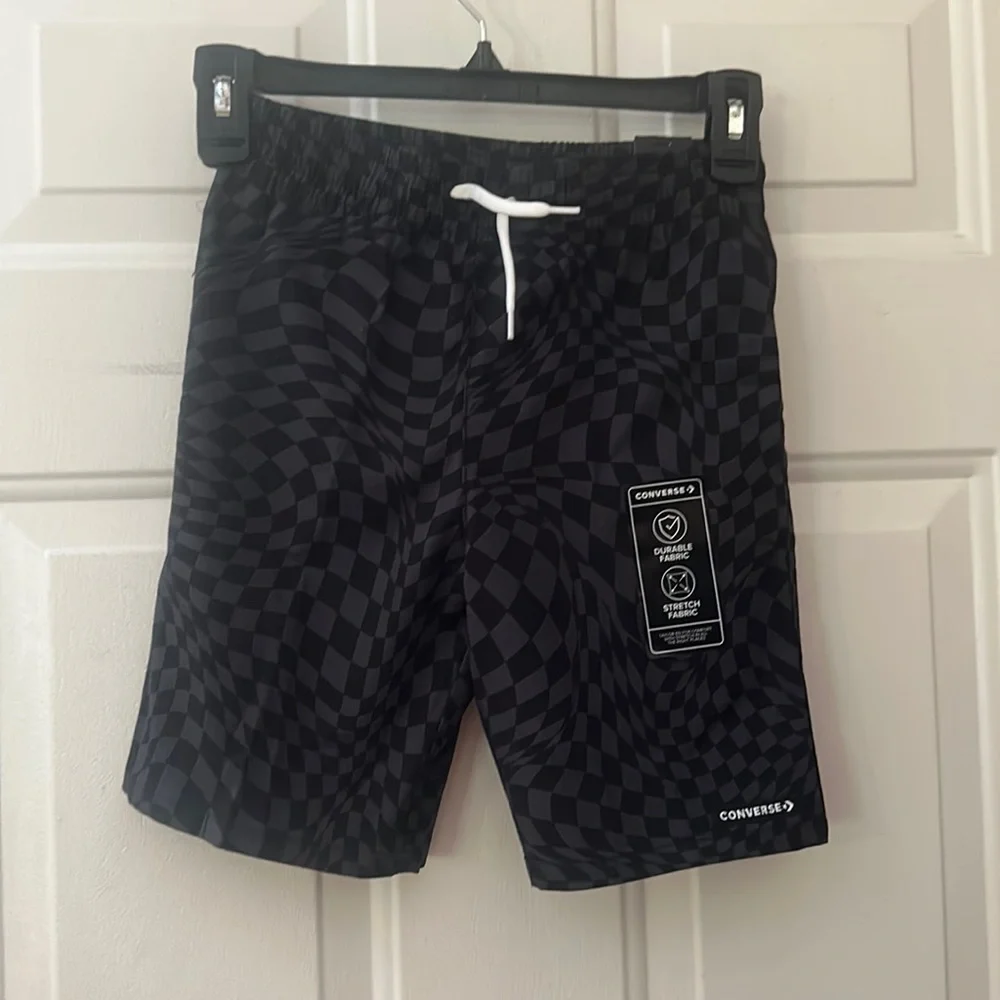 CONVERSE PULL-ON FABRIC SHORTS: BLACK/GRAY CHECKERED: NEW WITH TAGS: SIZE 7